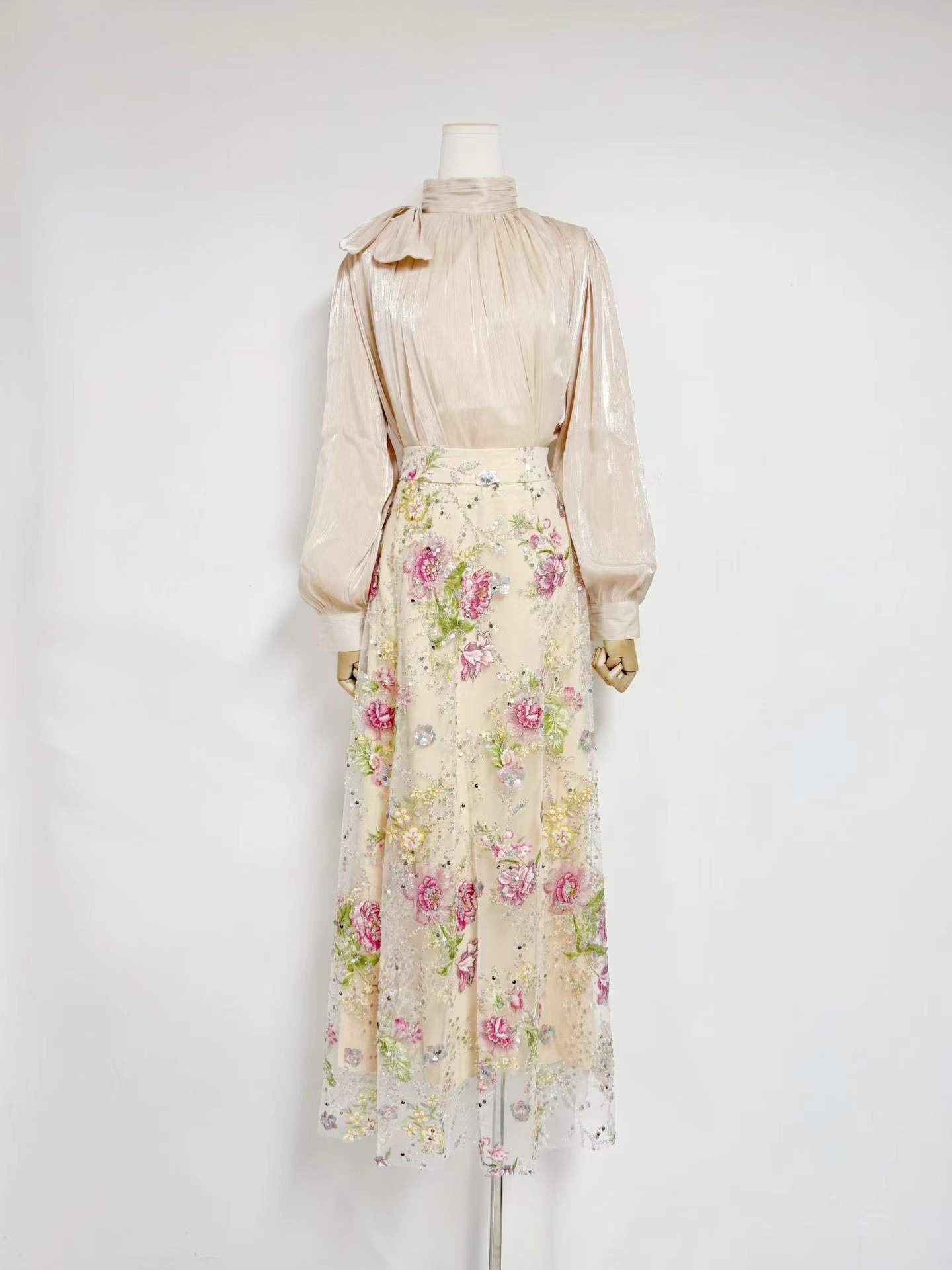 VGH Elegant Chic Black Floral  - đánh giá và giá Women Formal Wear With Skirt