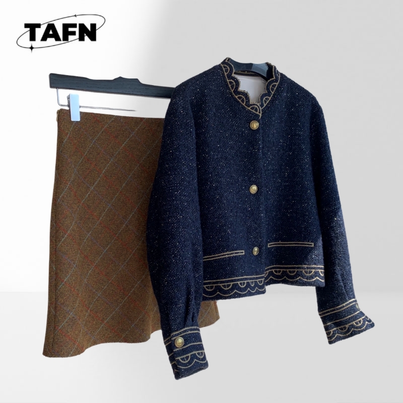 Fashion-Forward Women's Skirt  - đánh giá và giá Women'S Formal Day Wear